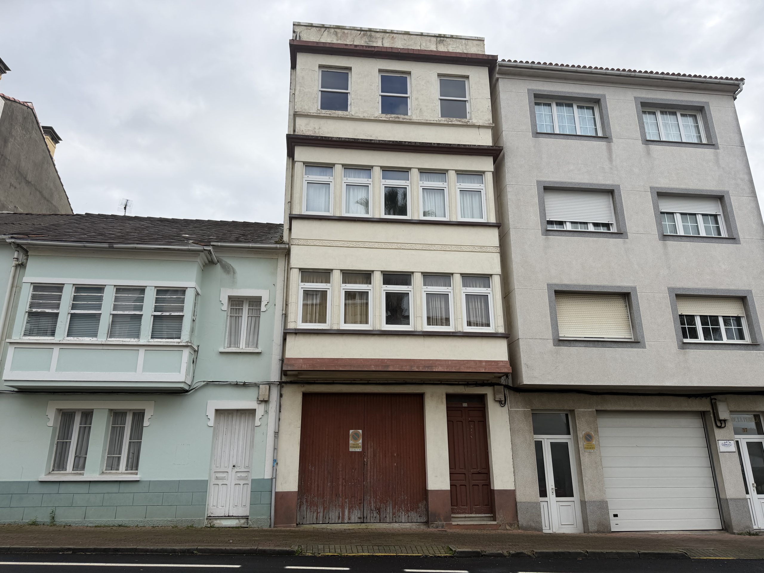 The best investment on Earth is earth.